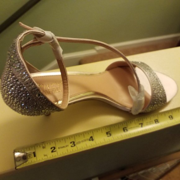 Jewel Badgley Mischka Rhinestone Heeled Sandal Formal 8.5 NIB Tangerine - Picture 2 of 7
